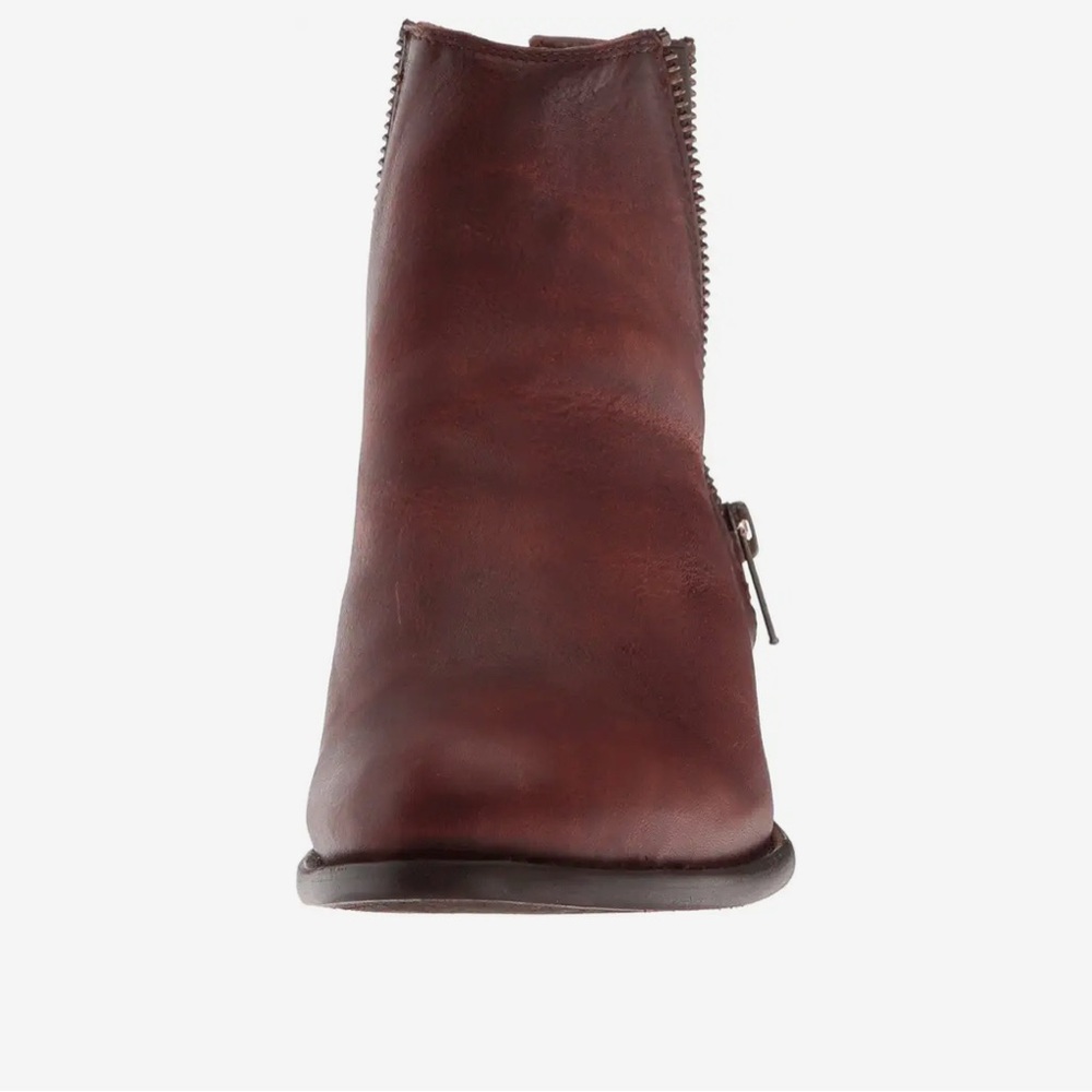 Frye Carly Chelsea women US 10 B Brown Leather Ankle Boots